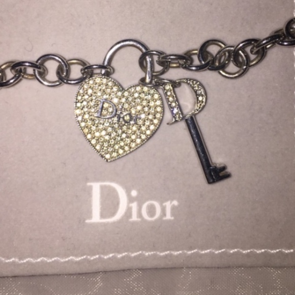 ❌SOLD❌Authentic heart Dior Necklace❌SOLD❌ - Picture 6 of 6